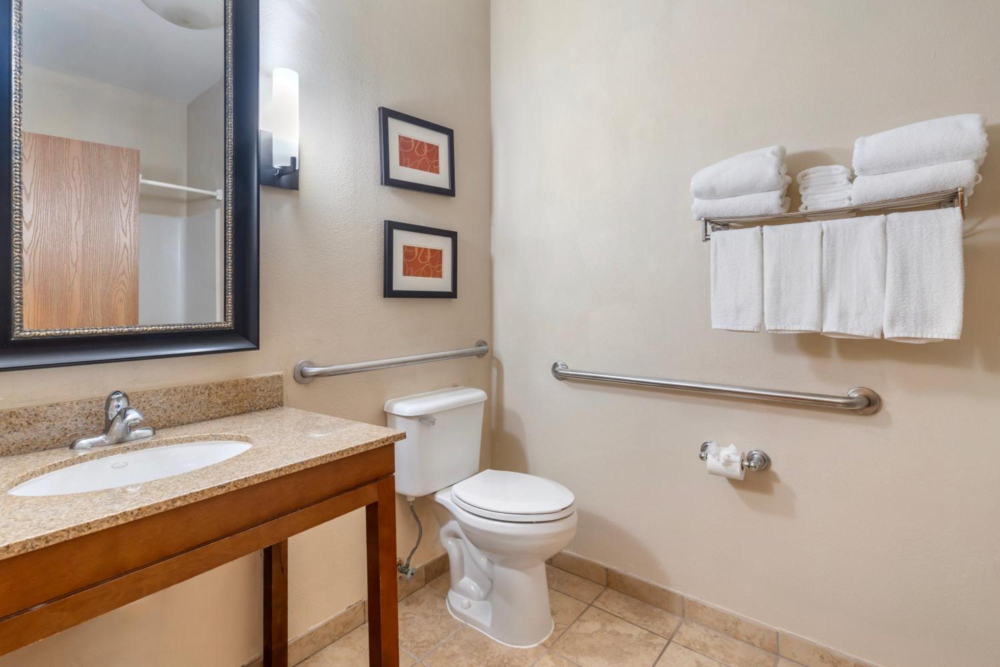 Comfort Suites Mckinney-Allen Exterior photo
